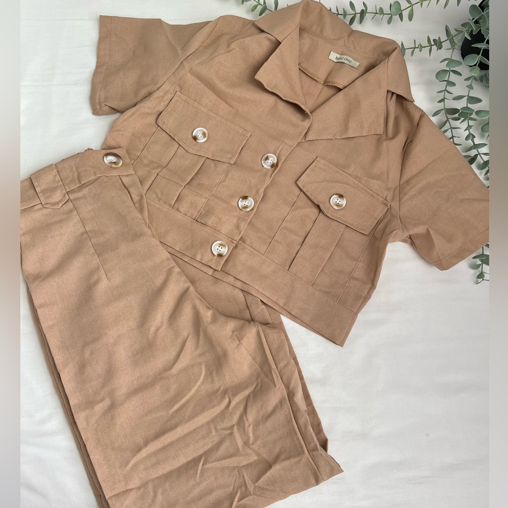 CROP TOP AND PANTS SET